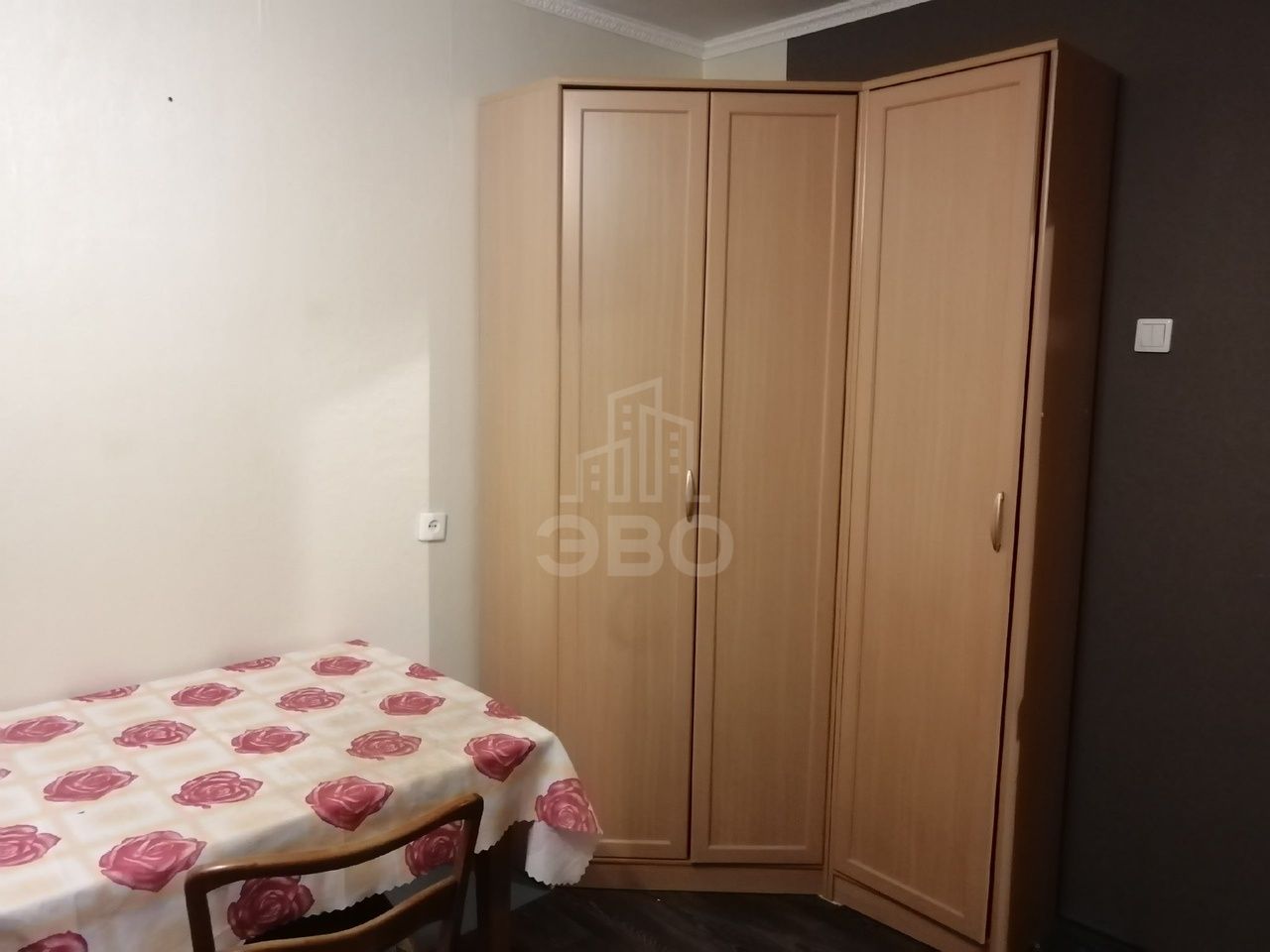 комната в Санкт-Петербурге по адресу: Крыленко ул., 13, к 3