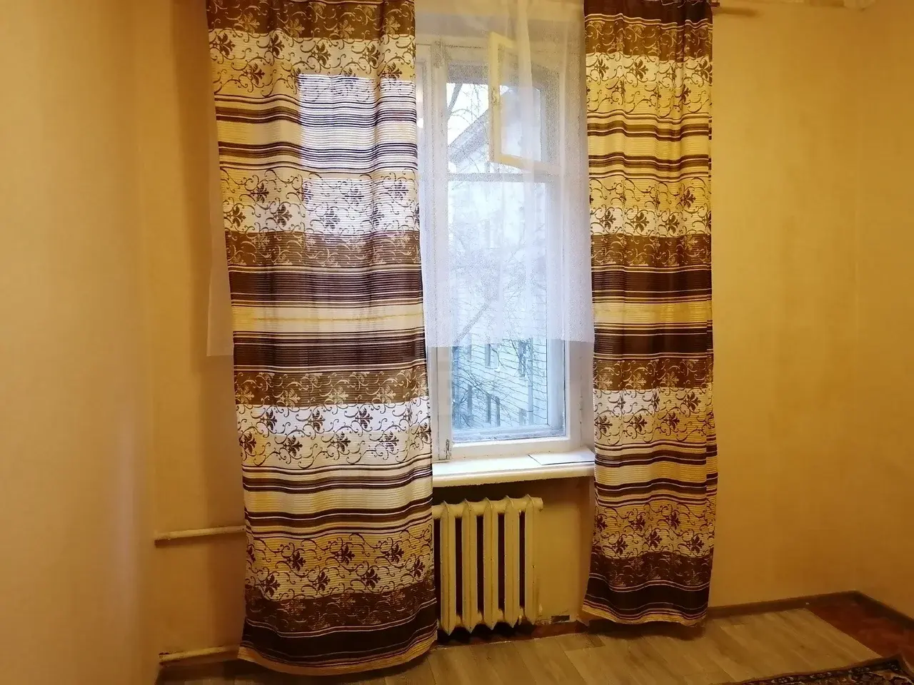 комната в Санкт-Петербурге по адресу: Большеохтинский проспект, 41