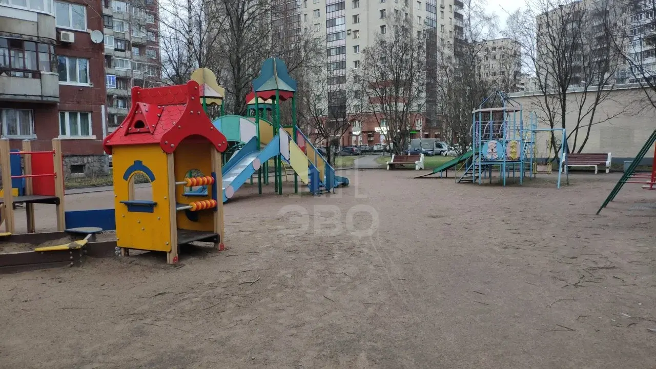 однокомнатная квартира в Санкт-Петербурге по адресу: Тихорецкий проспект, 27