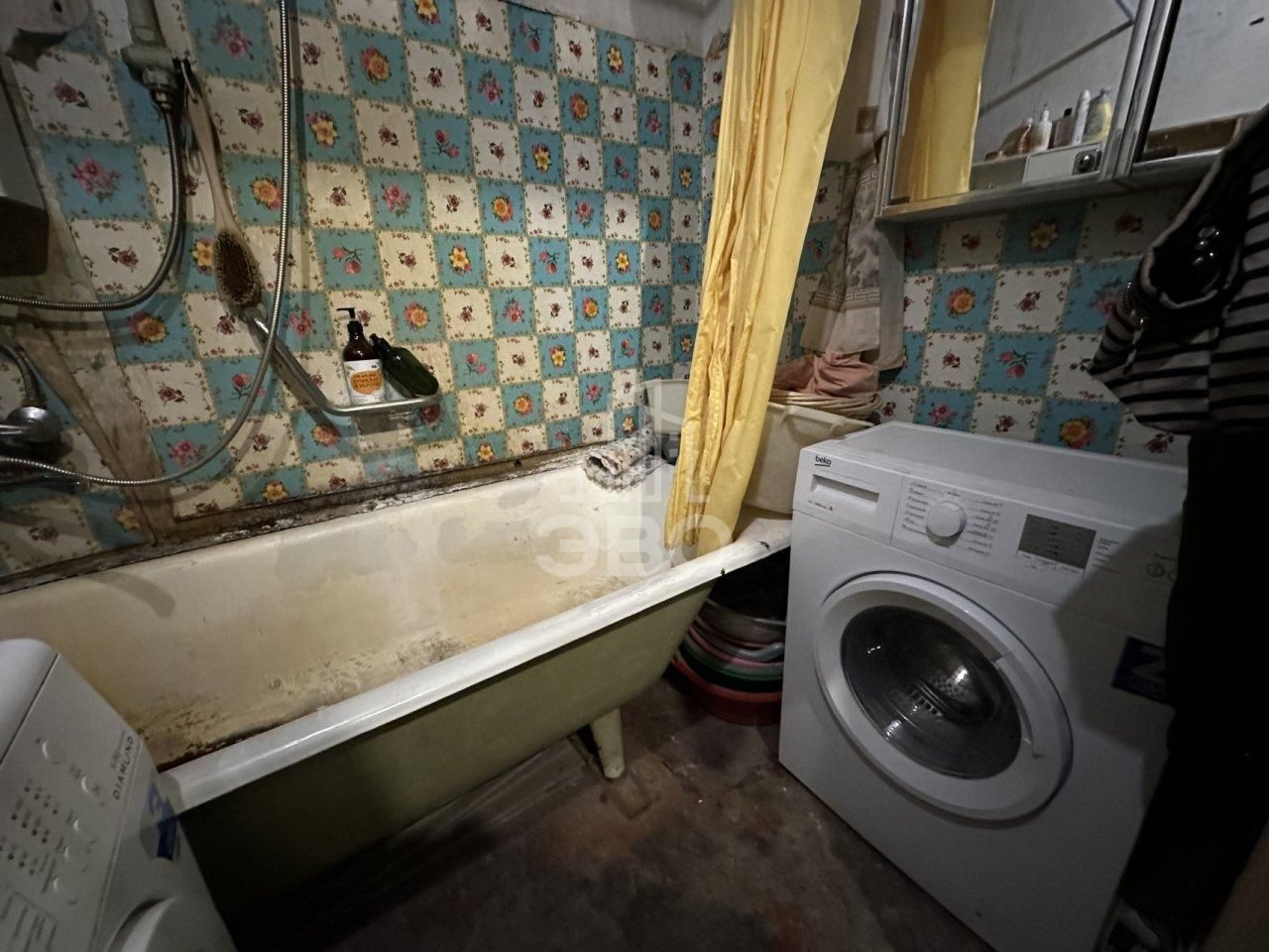 комната в Санкт-Петербурге по адресу: Жуковского ул., 15