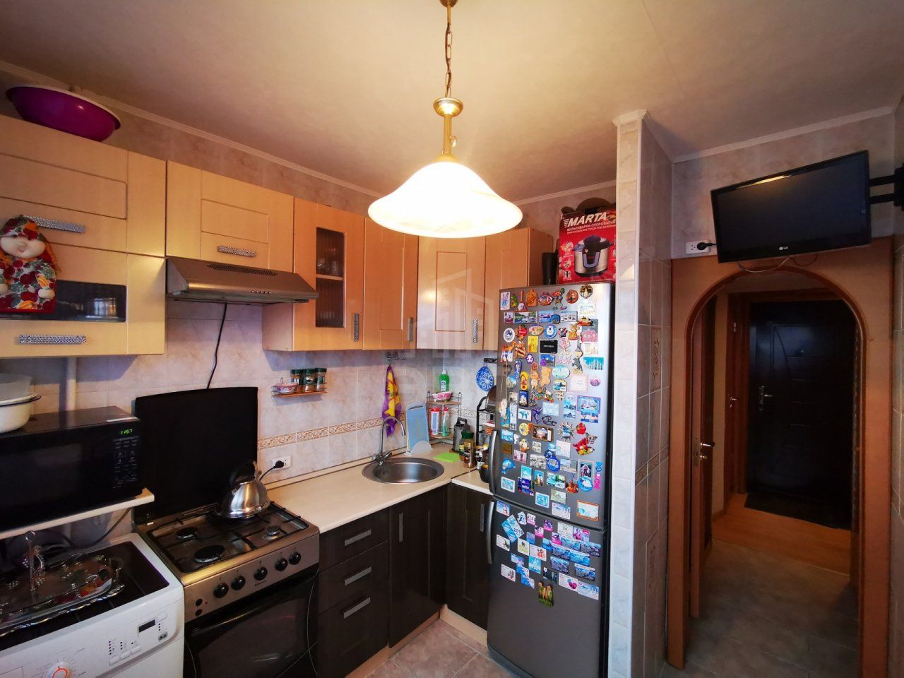 трехкомнатная квартира в Санкт-Петербурге по адресу: Петергофское ш., 7, к 1