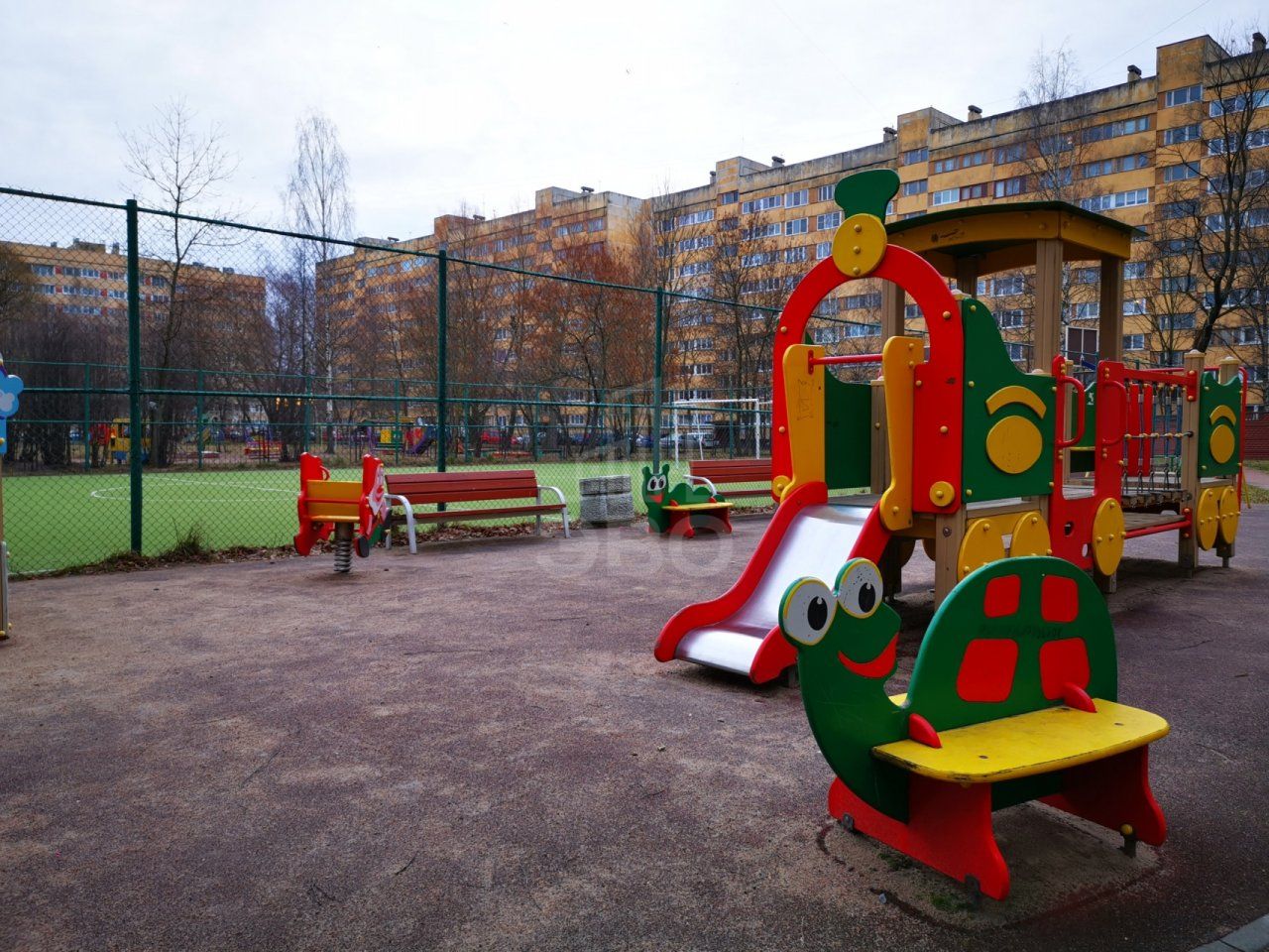 трехкомнатная квартира в Санкт-Петербурге по адресу: Петергофское ш., 7, к 1