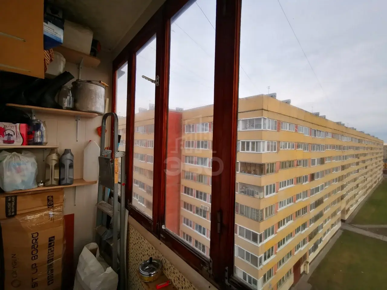трехкомнатная квартира в Санкт-Петербурге по адресу: Петергофское ш., 7, к 1