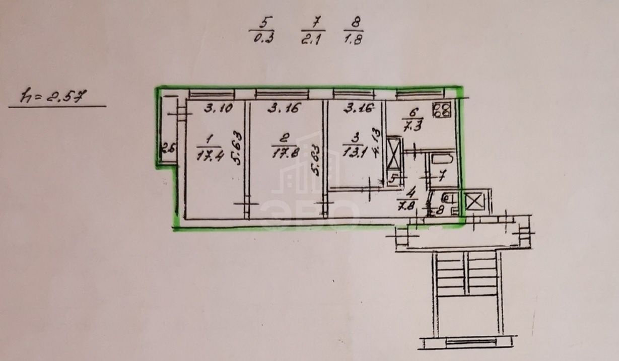трехкомнатная квартира в Санкт-Петербурге по адресу: Петергофское ш., 7, к 1