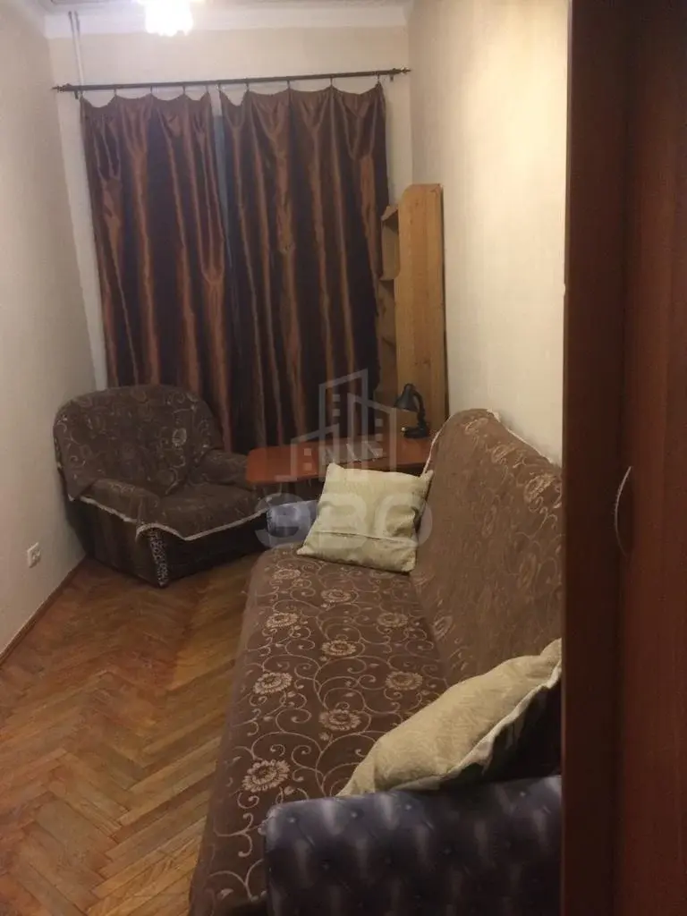 комната в Санкт-Петербурге по адресу: Дегтярная ул., 9