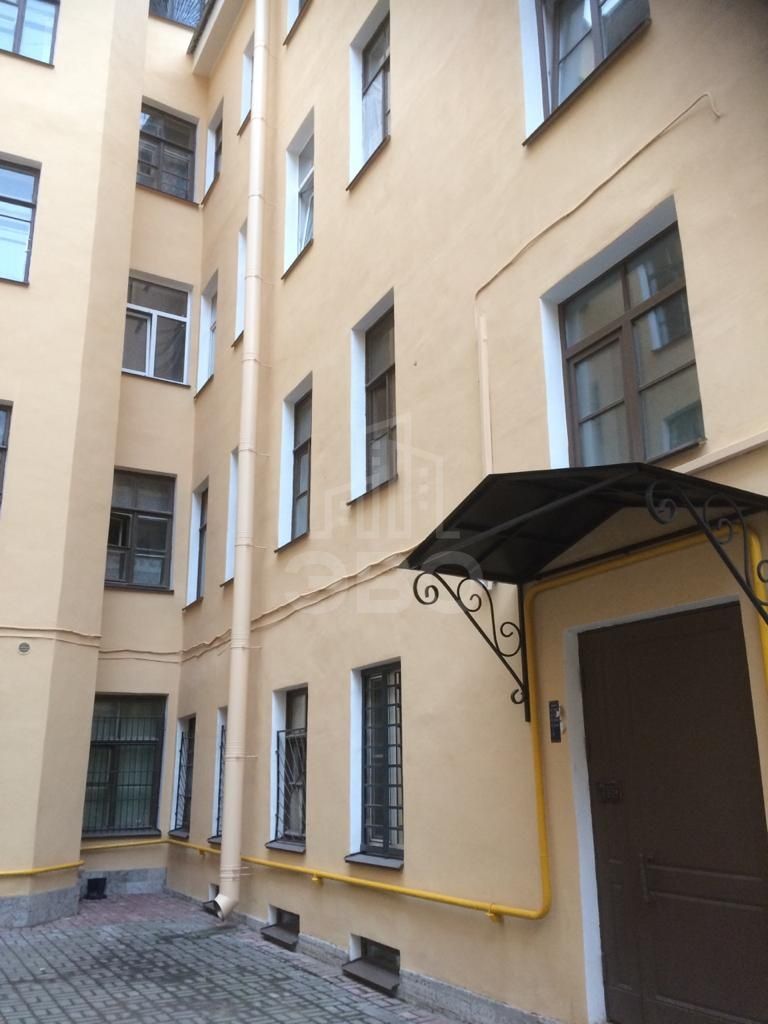 комната в Санкт-Петербурге по адресу: Дегтярная ул., 9