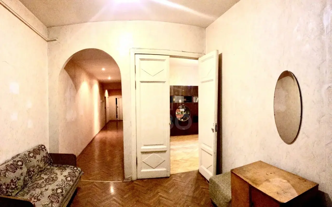 трехкомнатная квартира в Санкт-Петербурге по адресу: Рубинштейна ул., 23