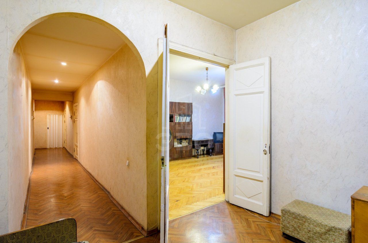 трехкомнатная квартира в Санкт-Петербурге по адресу: Рубинштейна ул., 23