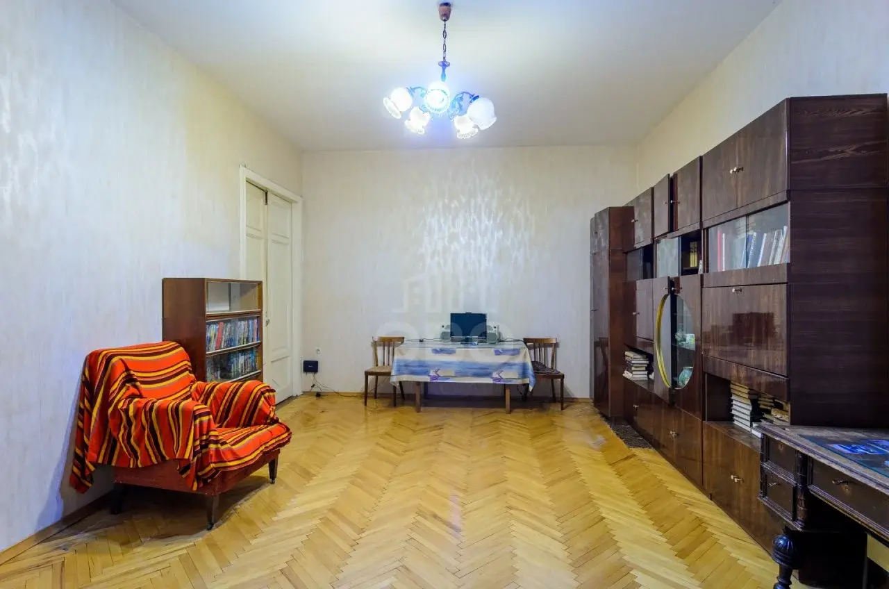 трехкомнатная квартира в Санкт-Петербурге по адресу: Рубинштейна ул., 23