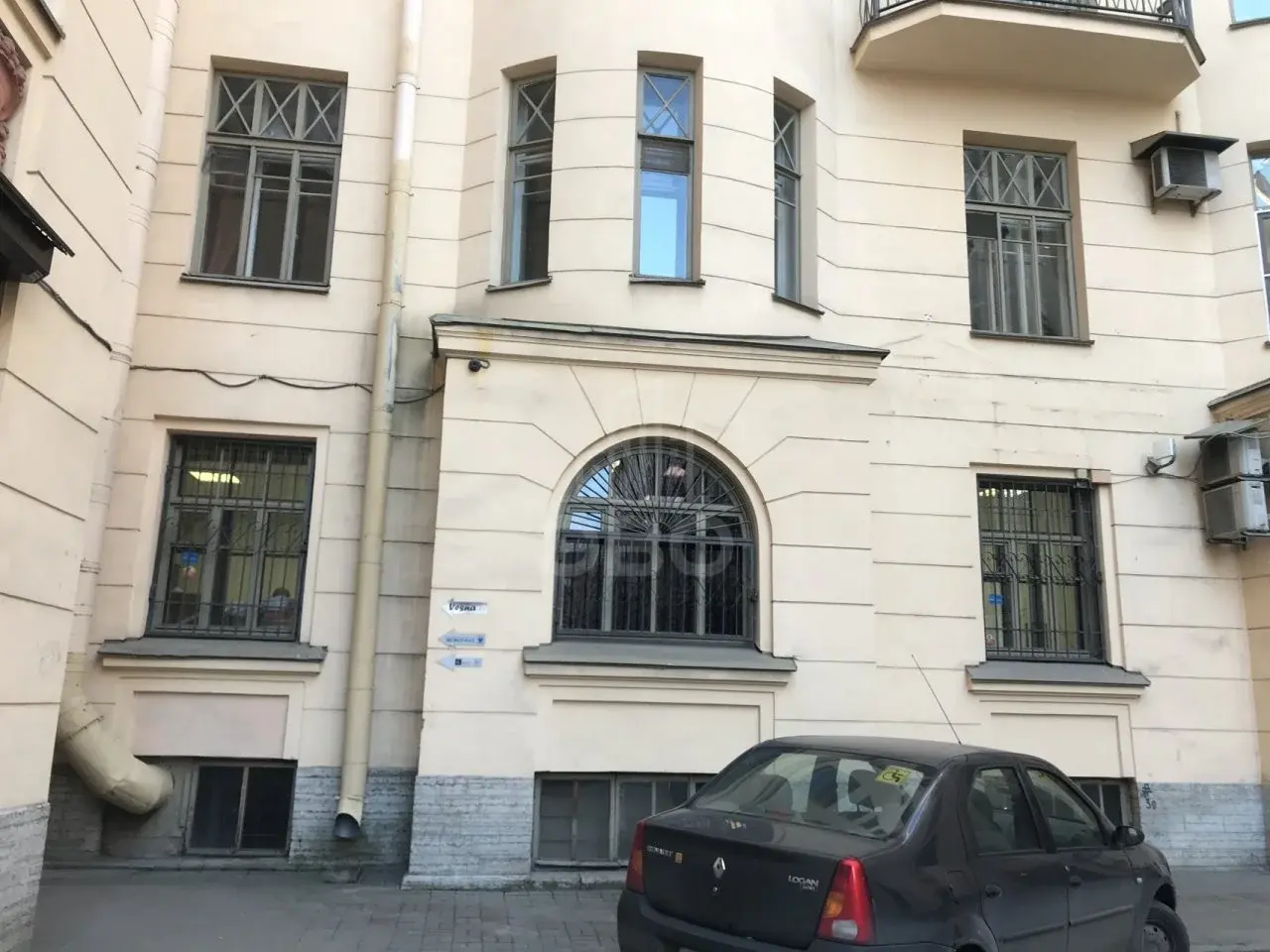 трехкомнатная квартира в Санкт-Петербурге по адресу: Рубинштейна ул., 23