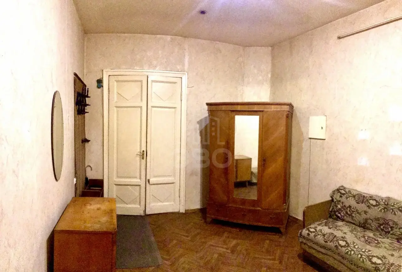 трехкомнатная квартира в Санкт-Петербурге по адресу: Рубинштейна ул., 23