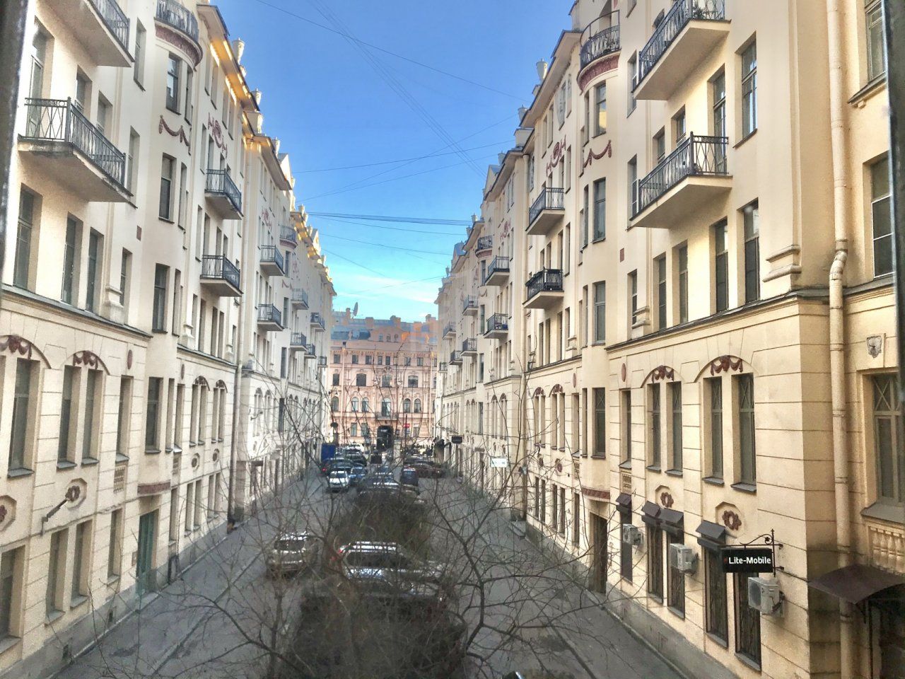 трехкомнатная квартира в Санкт-Петербурге по адресу: Рубинштейна ул., 23