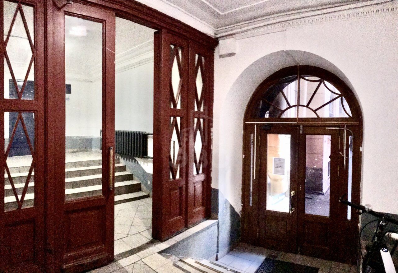 трехкомнатная квартира в Санкт-Петербурге по адресу: Рубинштейна ул., 23