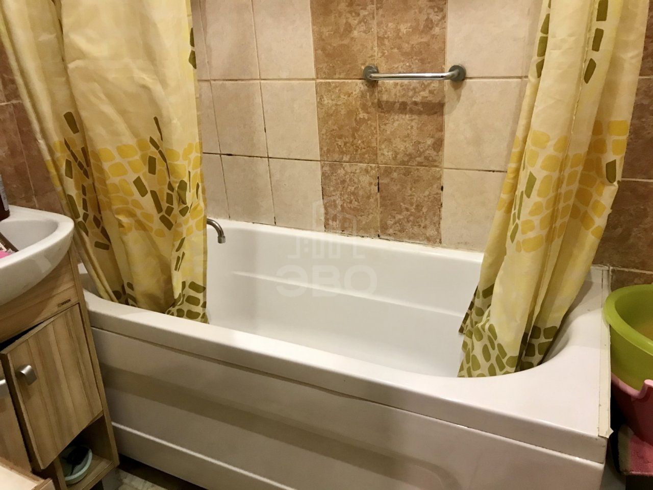 трехкомнатная квартира в Санкт-Петербурге по адресу: 4-я Красноармейская ул., 2/35