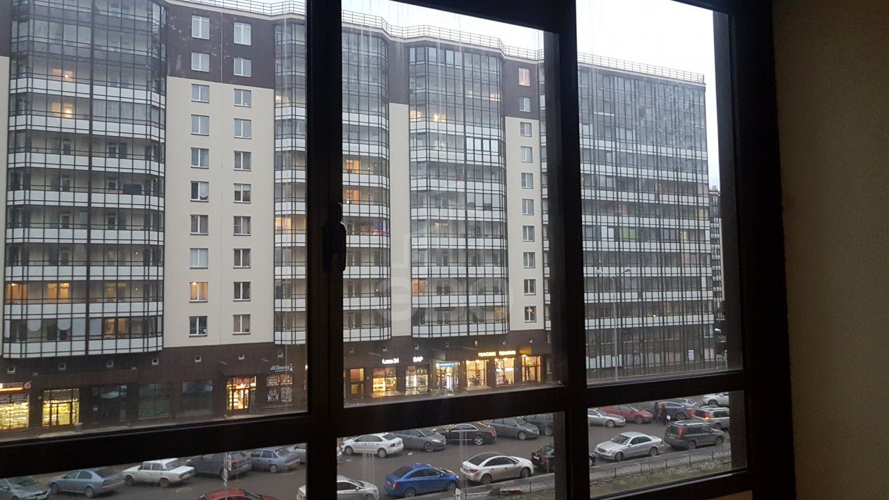 однокомнатная квартира в Санкт-Петербурге по адресу: Ветеранов проспект, 169, к 1