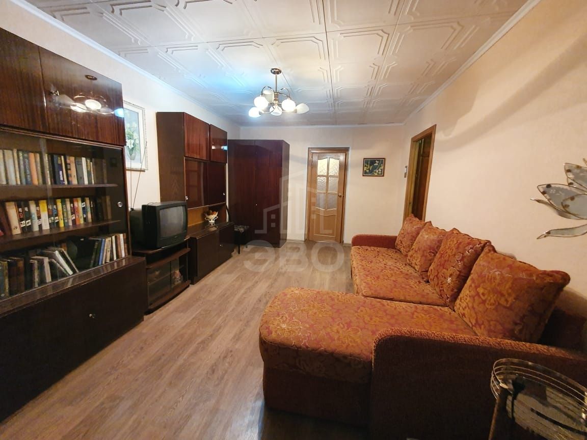 трехкомнатная квартира в Санкт-Петербурге по адресу: Пискаревский проспект, 52