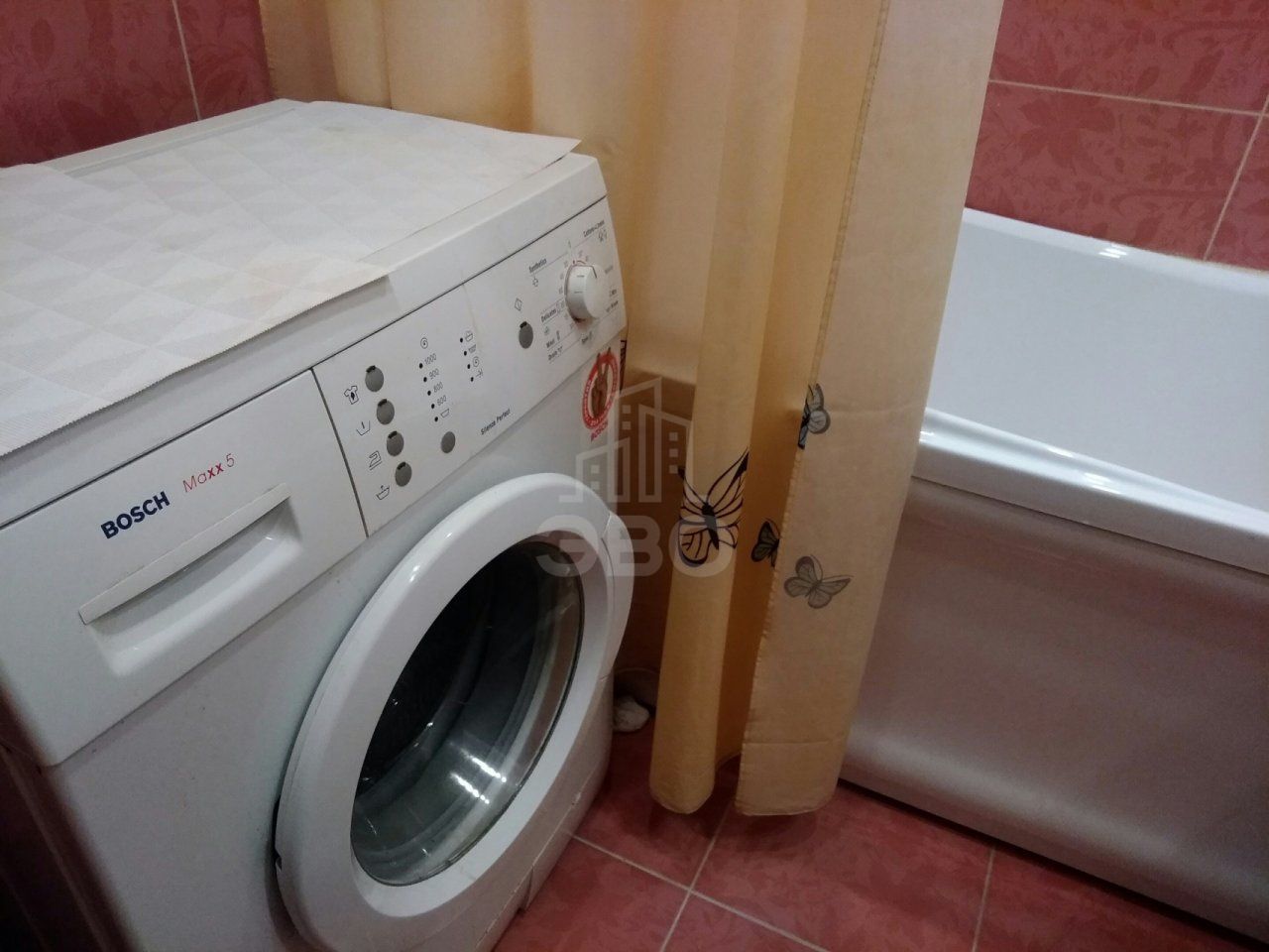 трехкомнатная квартира в Санкт-Петербурге по адресу: Маршала Захарова ул., 30, к 1