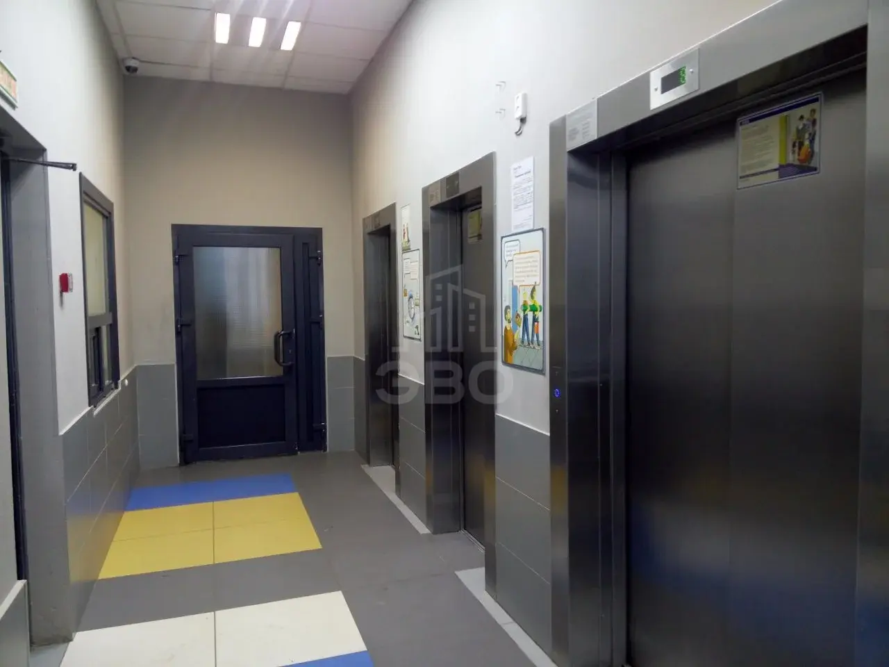однокомнатная квартира в Санкт-Петербурге по адресу: Ириновский проспект, 32