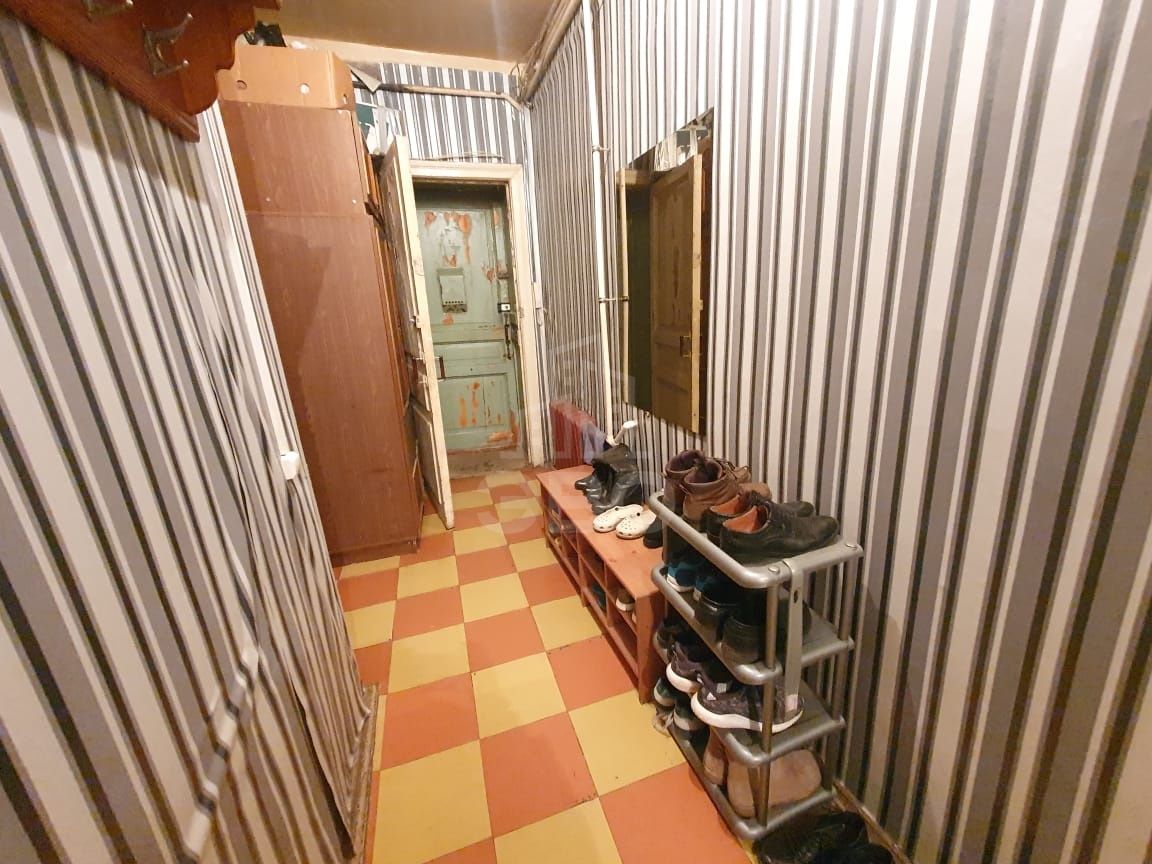 комната в Санкт-Петербурге по адресу: Джамбула пер., 2