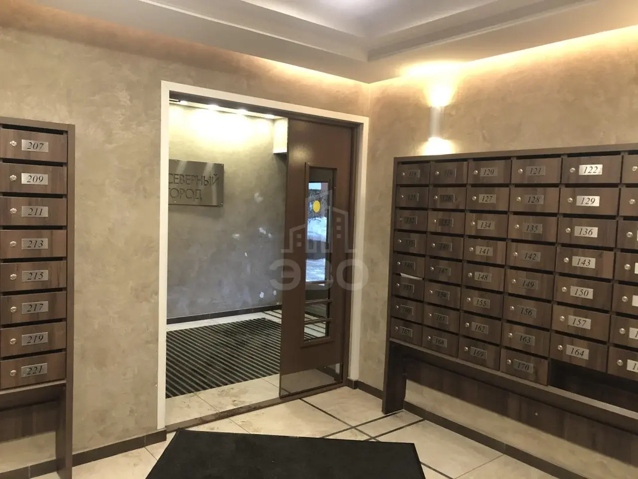 двухкомнатная квартира в Санкт-Петербурге по адресу: Заозёрная ул., 3, к 2