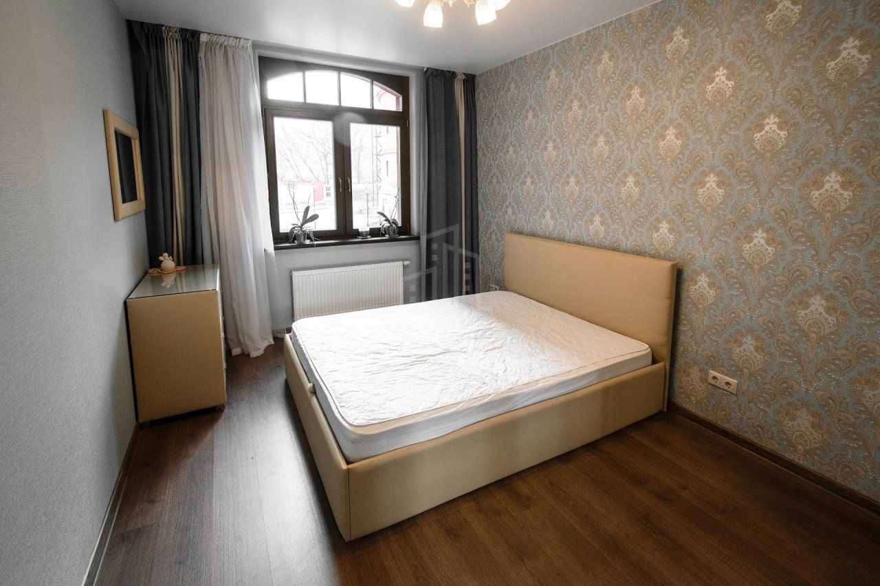 двухкомнатная квартира в Санкт-Петербурге по адресу: Заозерная ул., 3, к 2