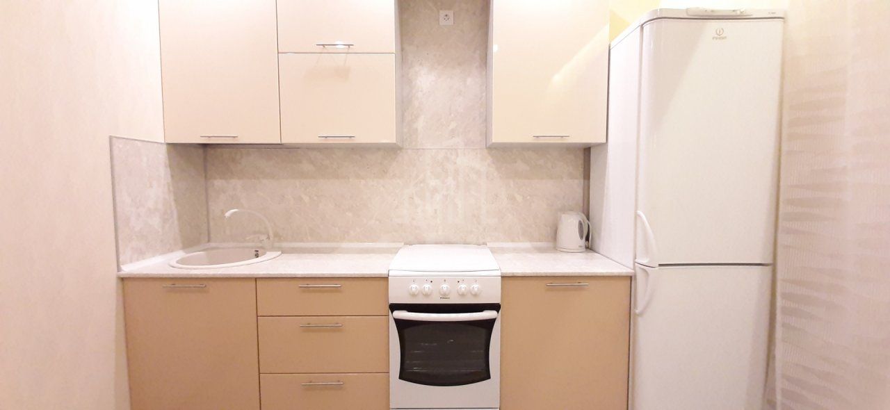 однокомнатная квартира в Санкт-Петербурге по адресу: Парфеновская ул., 9, к 1