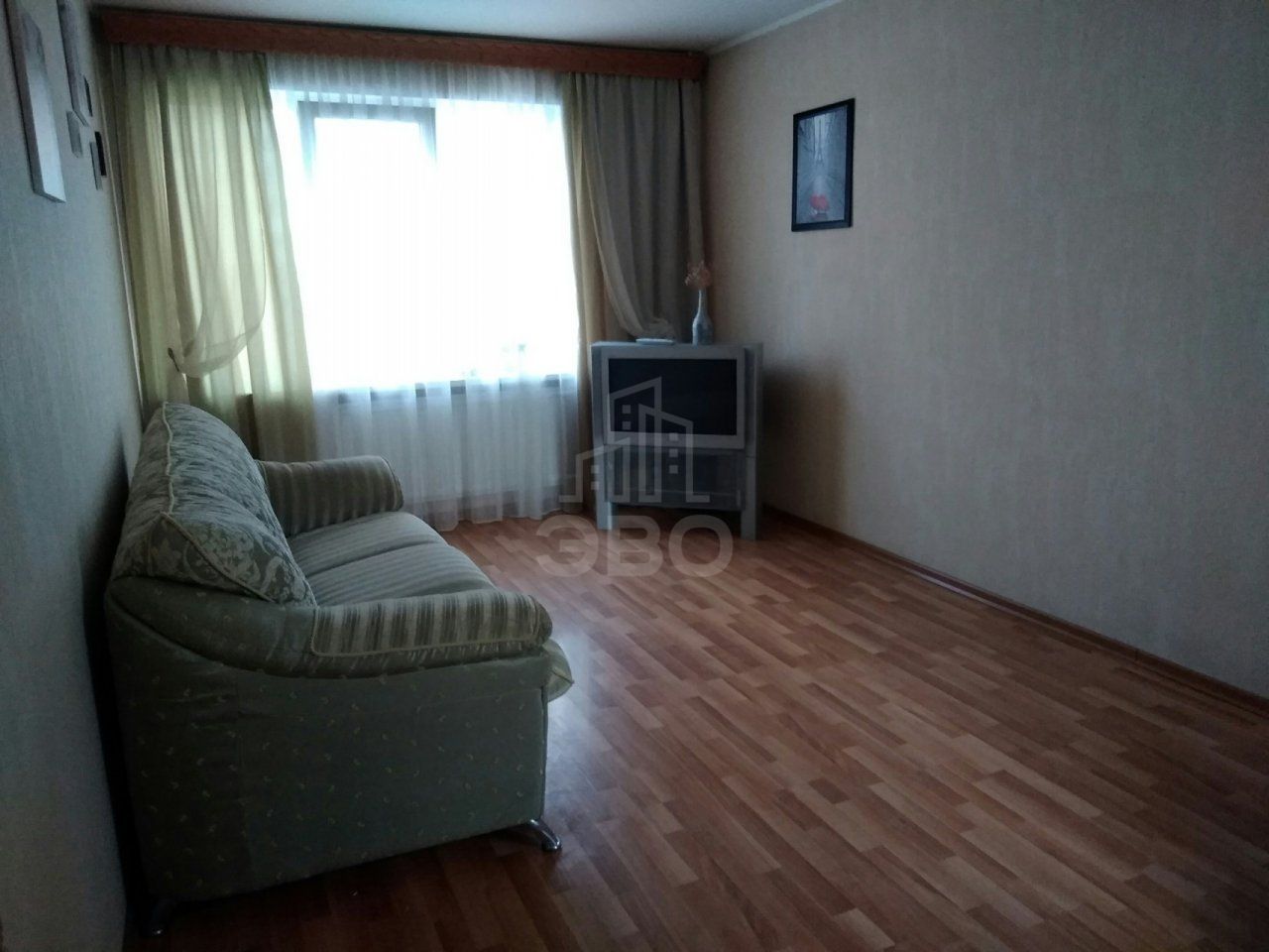 трехкомнатная квартира в Санкт-Петербурге по адресу: Маршала Казакова ул., 11