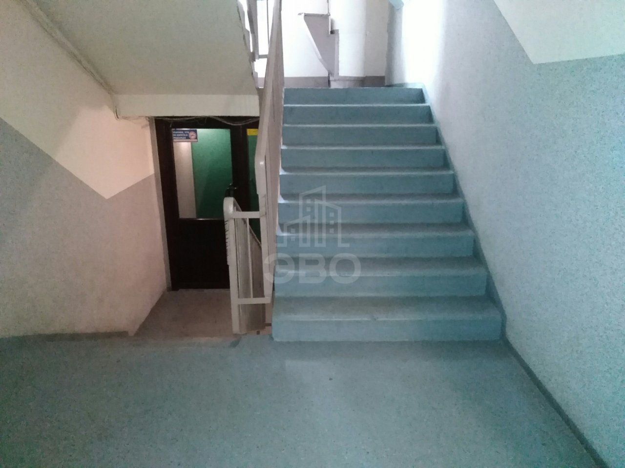 трехкомнатная квартира в Санкт-Петербурге по адресу: Маршала Казакова ул., 11