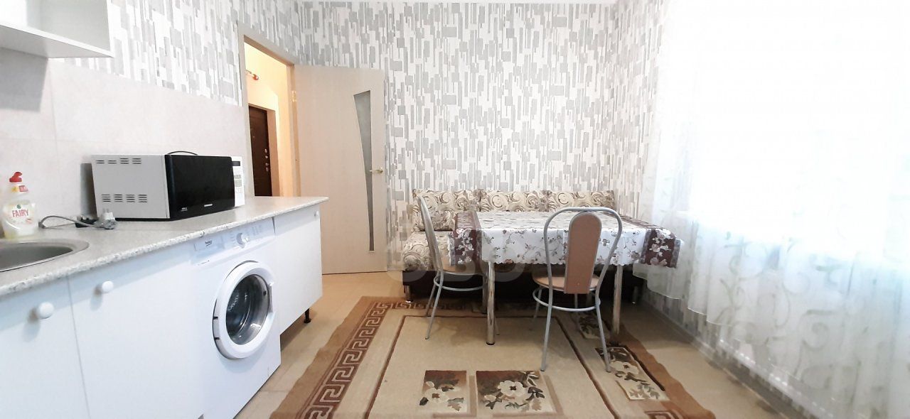 двухкомнатная квартира в Санкт-Петербурге по адресу: Парфеновская ул., 9, к 1