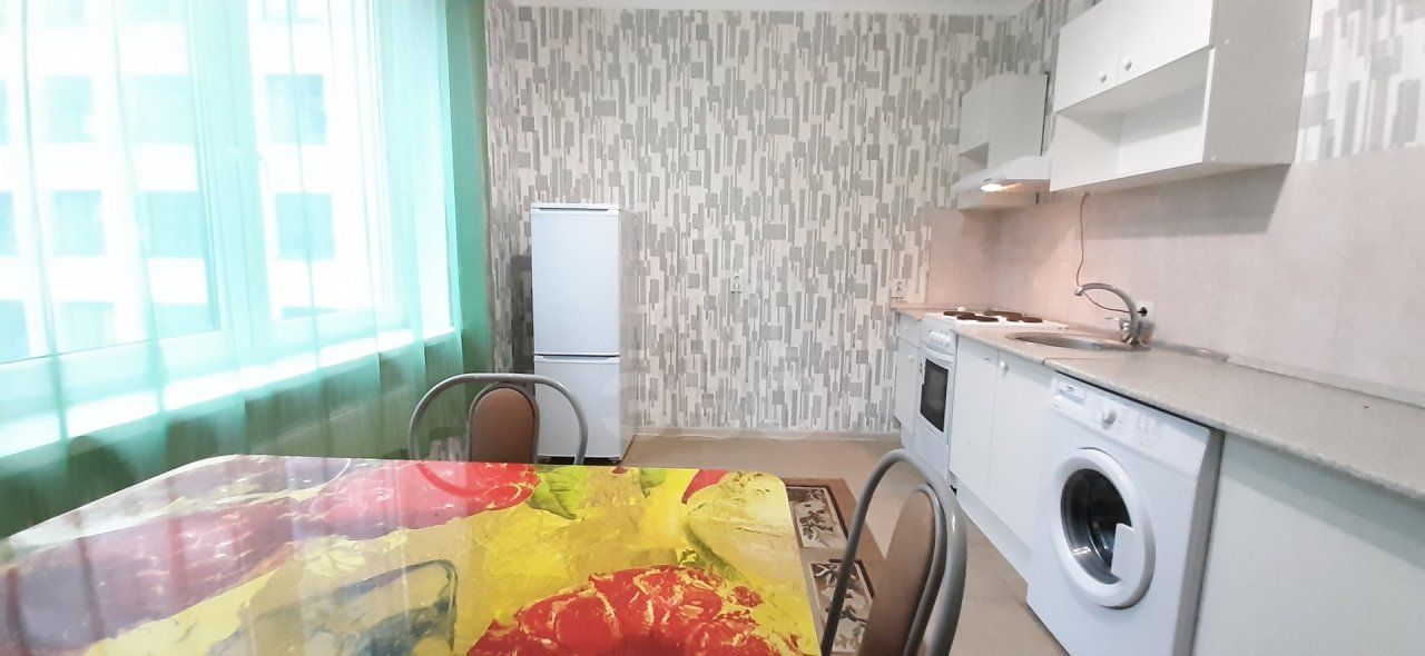 двухкомнатная квартира в Санкт-Петербурге по адресу: Парфеновская ул., 9, к 1