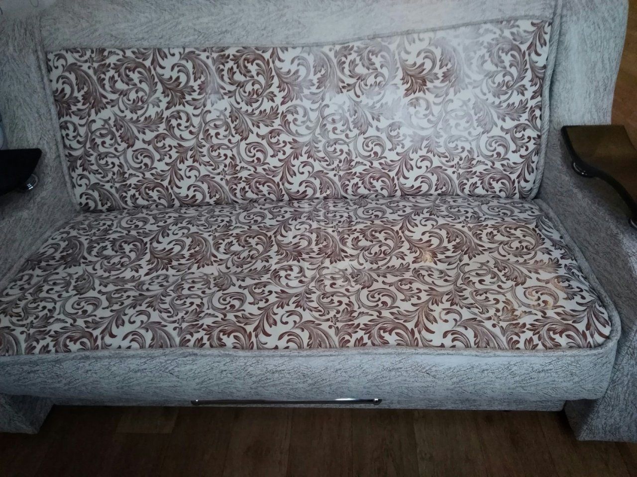 трехкомнатная квартира в Санкт-Петербурге по адресу: Пражская ул., 16