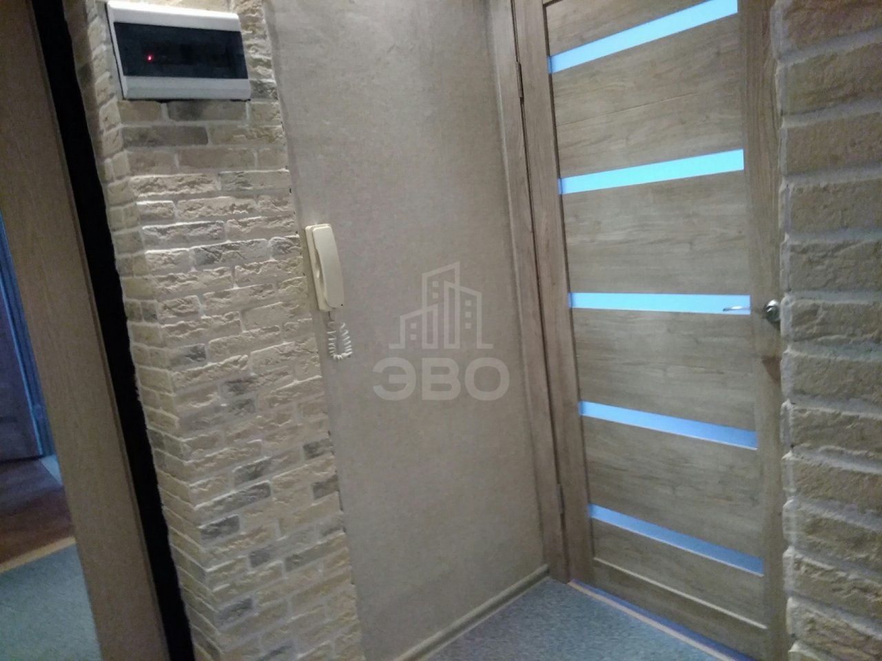 трехкомнатная квартира в Санкт-Петербурге по адресу: Пражская ул., 16