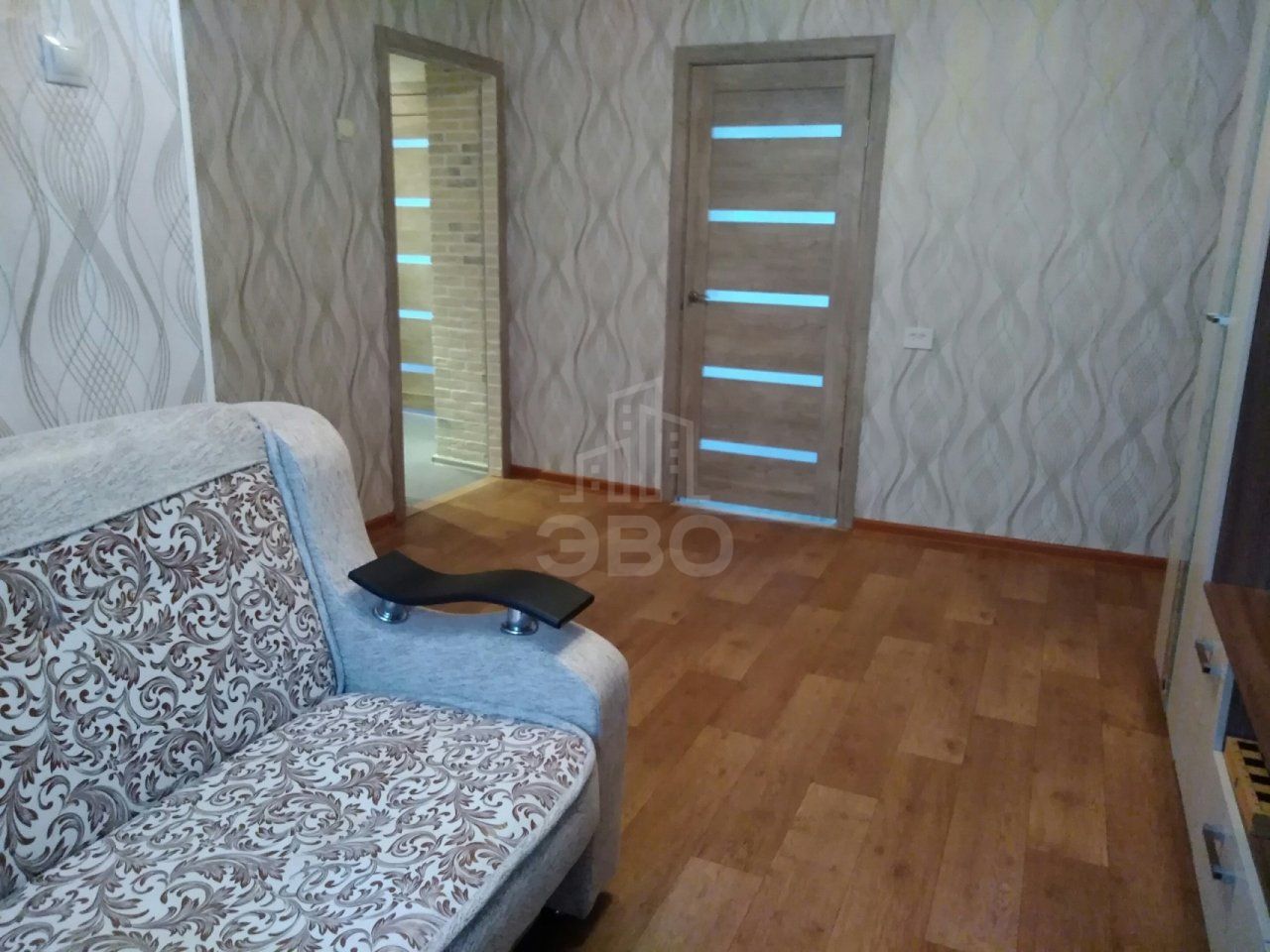 трехкомнатная квартира в Санкт-Петербурге по адресу: Пражская ул., 16