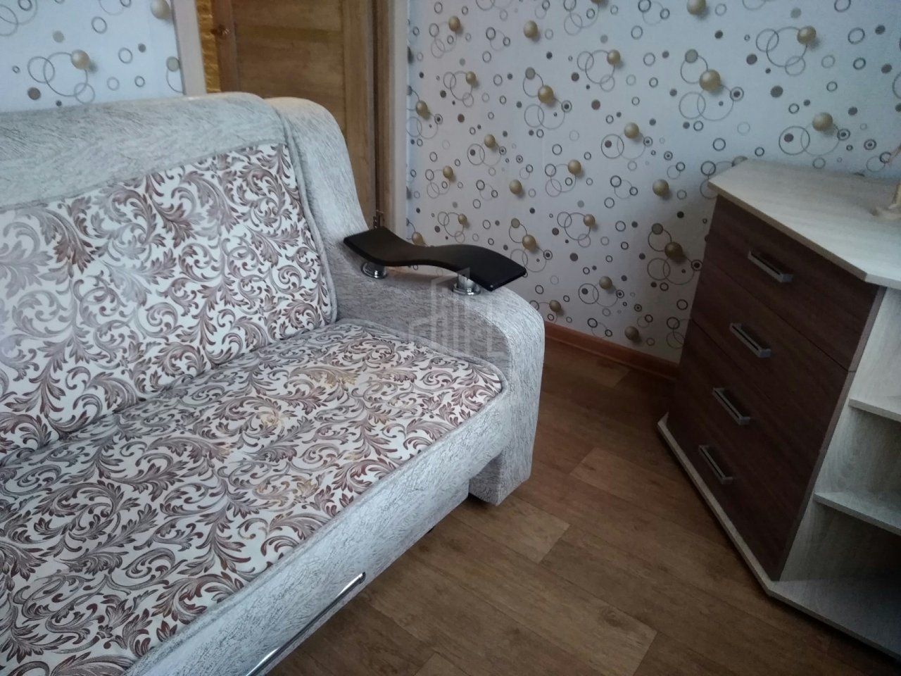 трехкомнатная квартира в Санкт-Петербурге по адресу: Пражская ул., 16