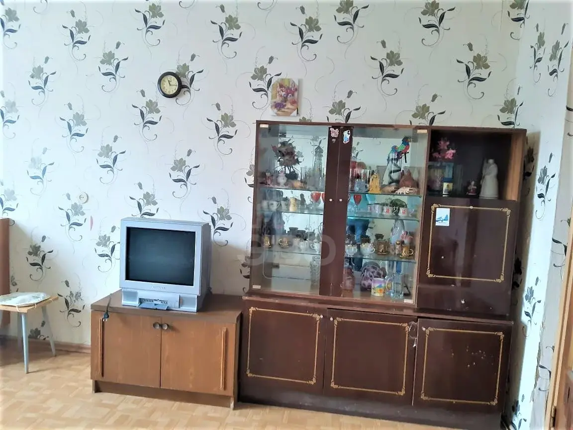 комната в Санкт-Петербурге по адресу: Школьная ул., 110, к 1