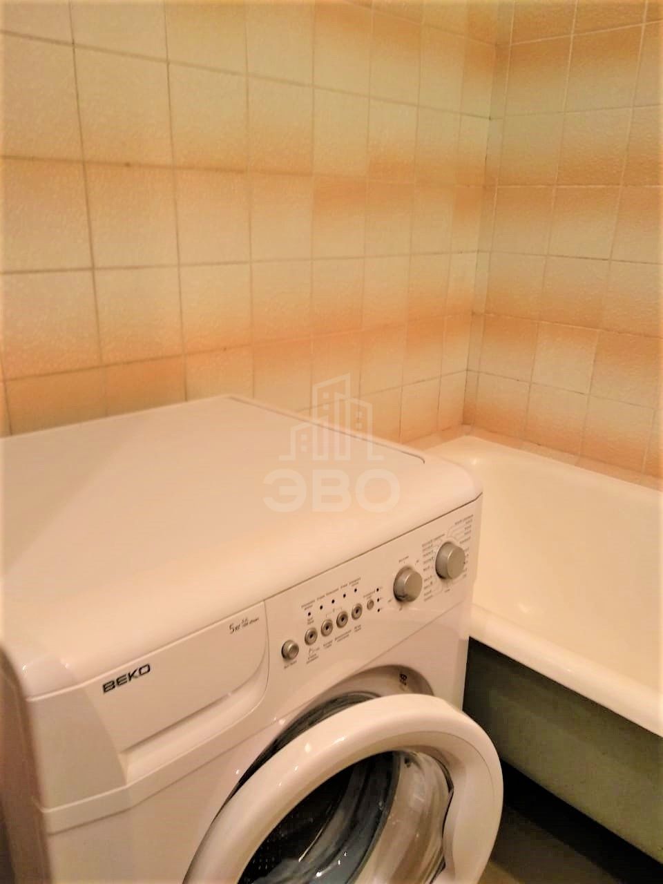 трехкомнатная квартира в Санкт-Петербурге по адресу: Королева проспект, 28