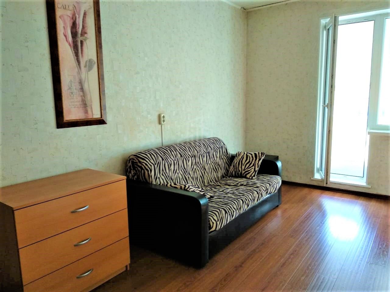 трехкомнатная квартира в Санкт-Петербурге по адресу: Королева проспект, 28