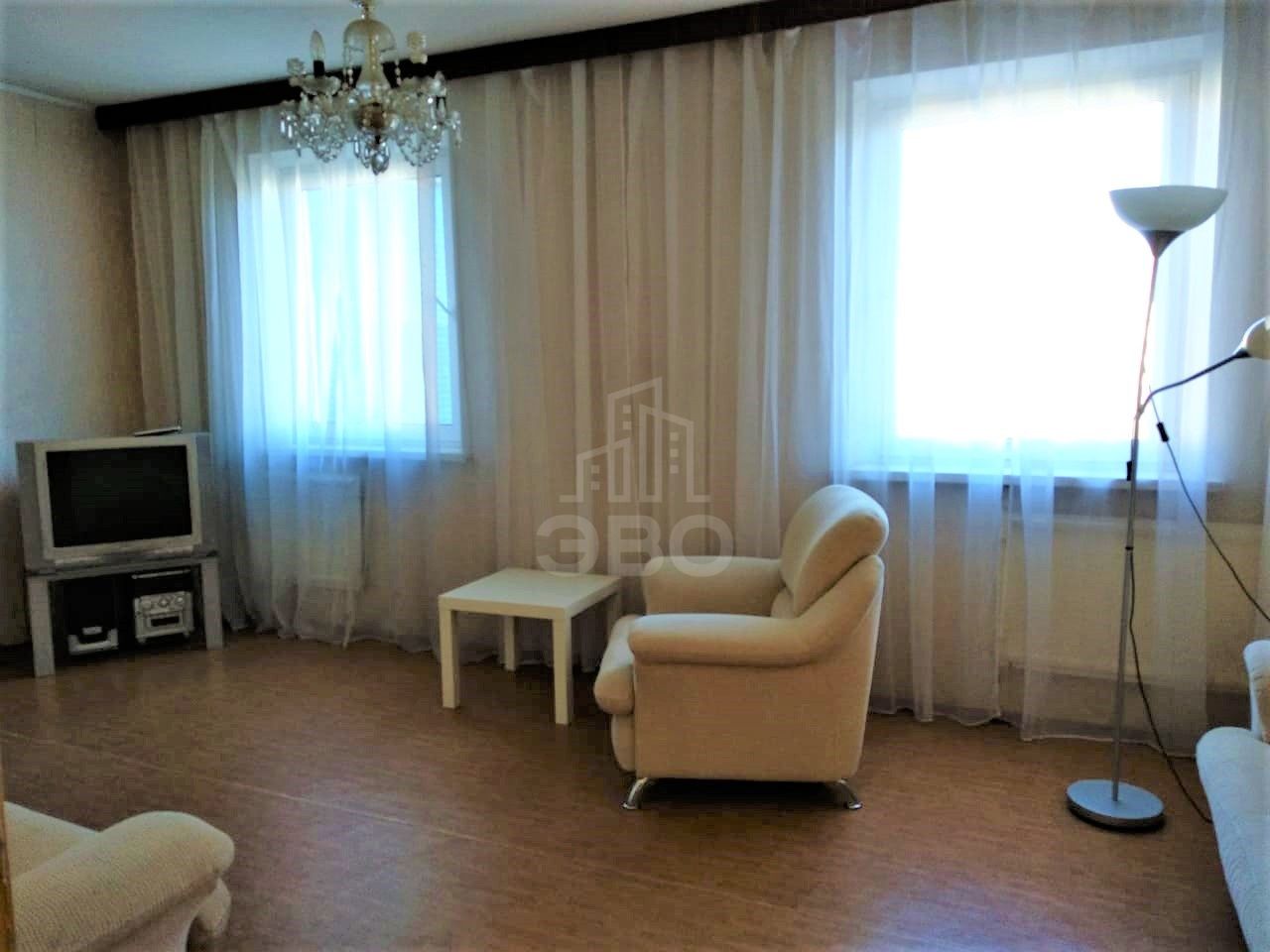 трехкомнатная квартира в Санкт-Петербурге по адресу: Королева проспект, 28