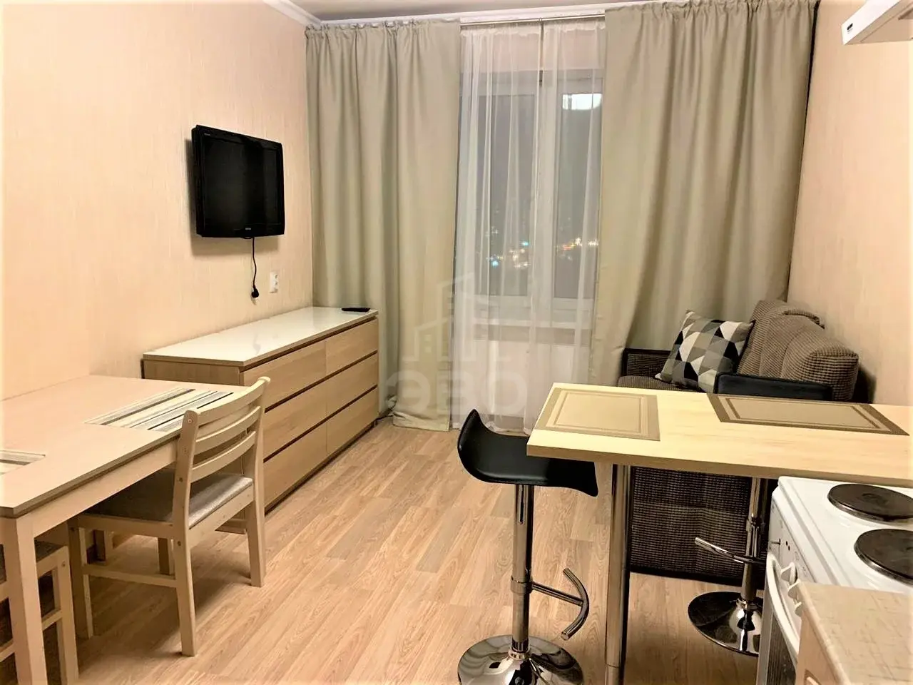 однокомнатная квартира в Санкт-Петербурге по адресу: Заречная ул., 33, к 1