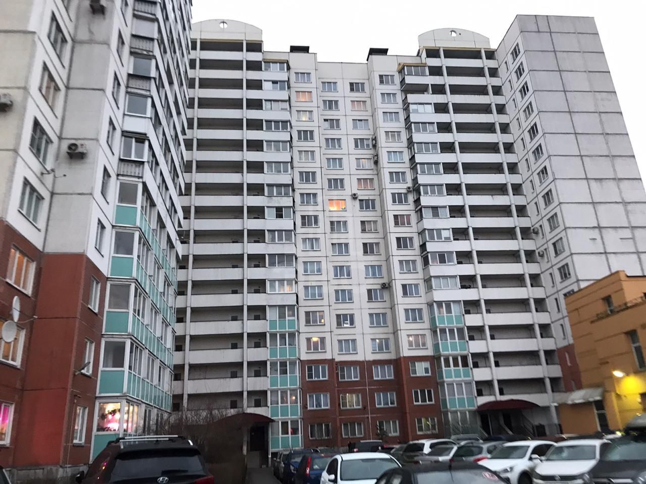 однокомнатная квартира в Санкт-Петербурге по адресу: Доблести ул., 28, к 1