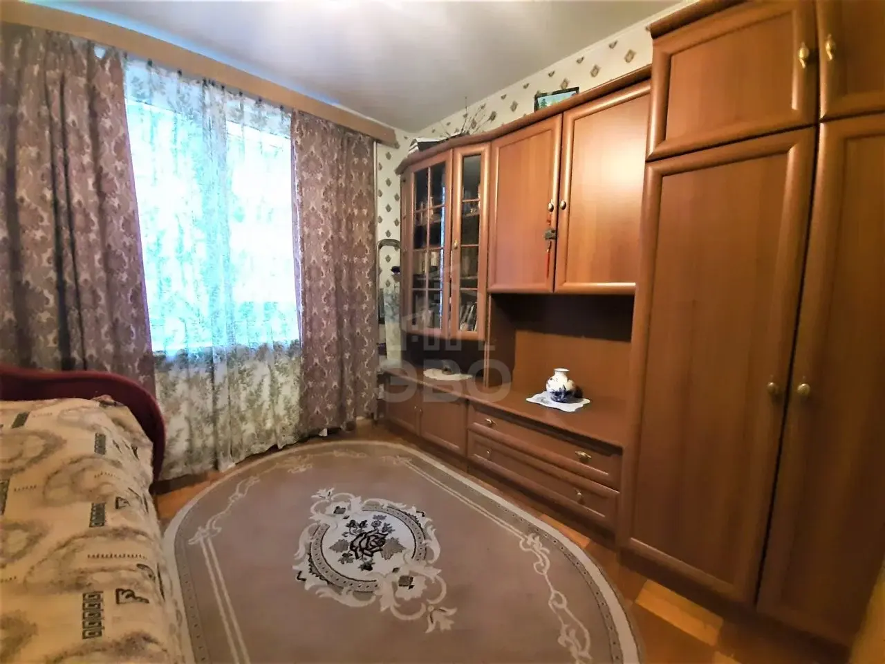 трехкомнатная квартира в Санкт-Петербурге по адресу: Ушинского ул., 23, к 1
