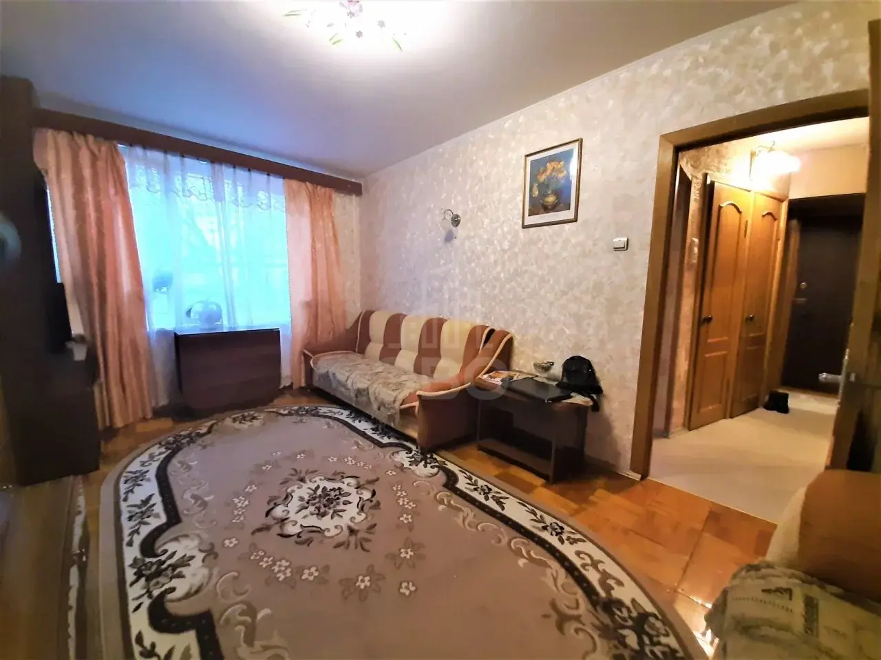 трехкомнатная квартира в Санкт-Петербурге по адресу: Ушинского ул., 23, к 1