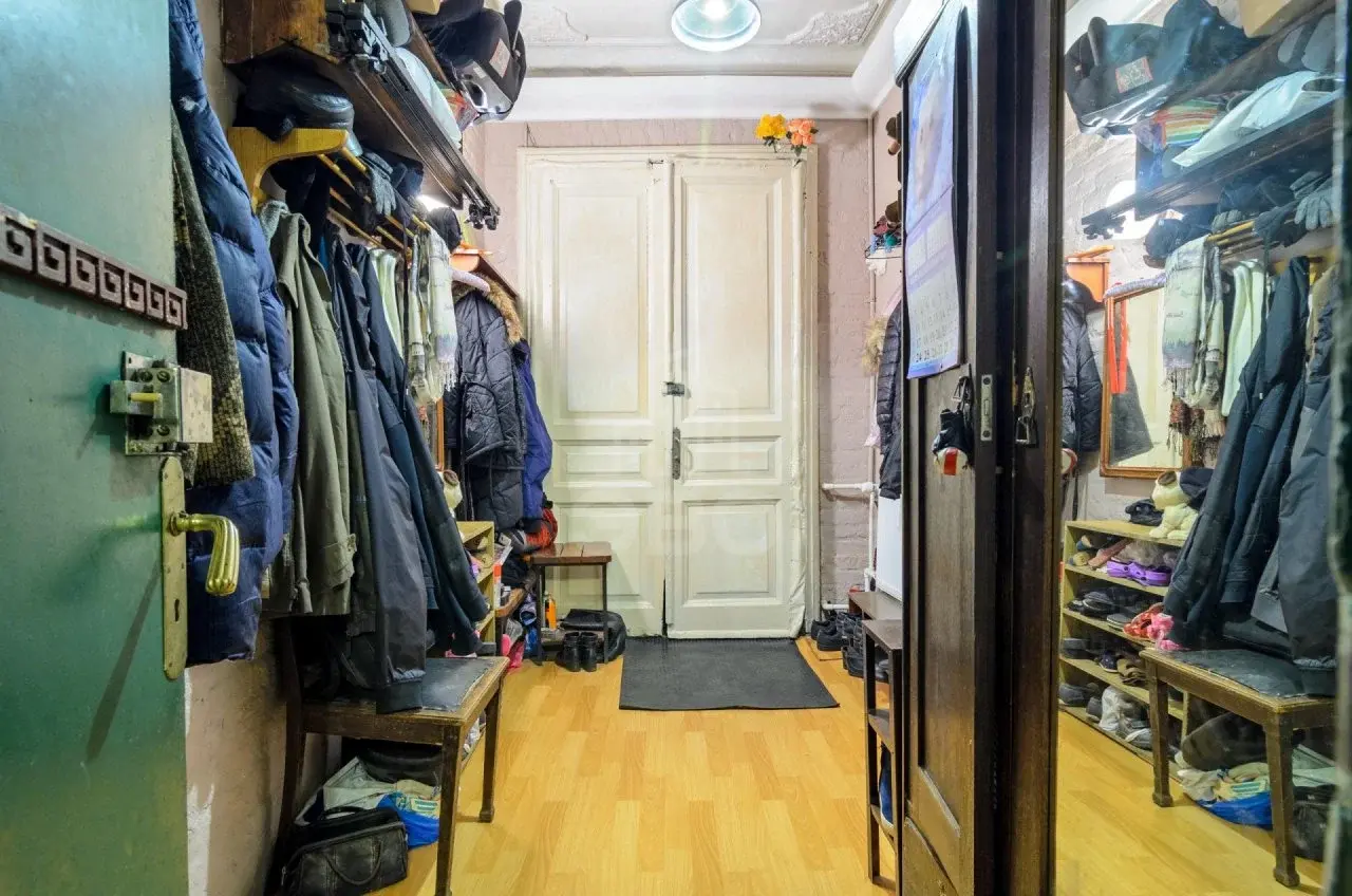 трехкомнатная квартира в Санкт-Петербурге по адресу: Реки Фонтанки наб., 183