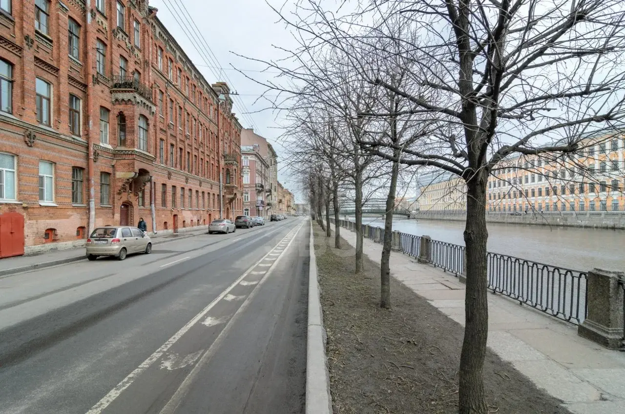 трехкомнатная квартира в Санкт-Петербурге по адресу: Реки Фонтанки наб., 183