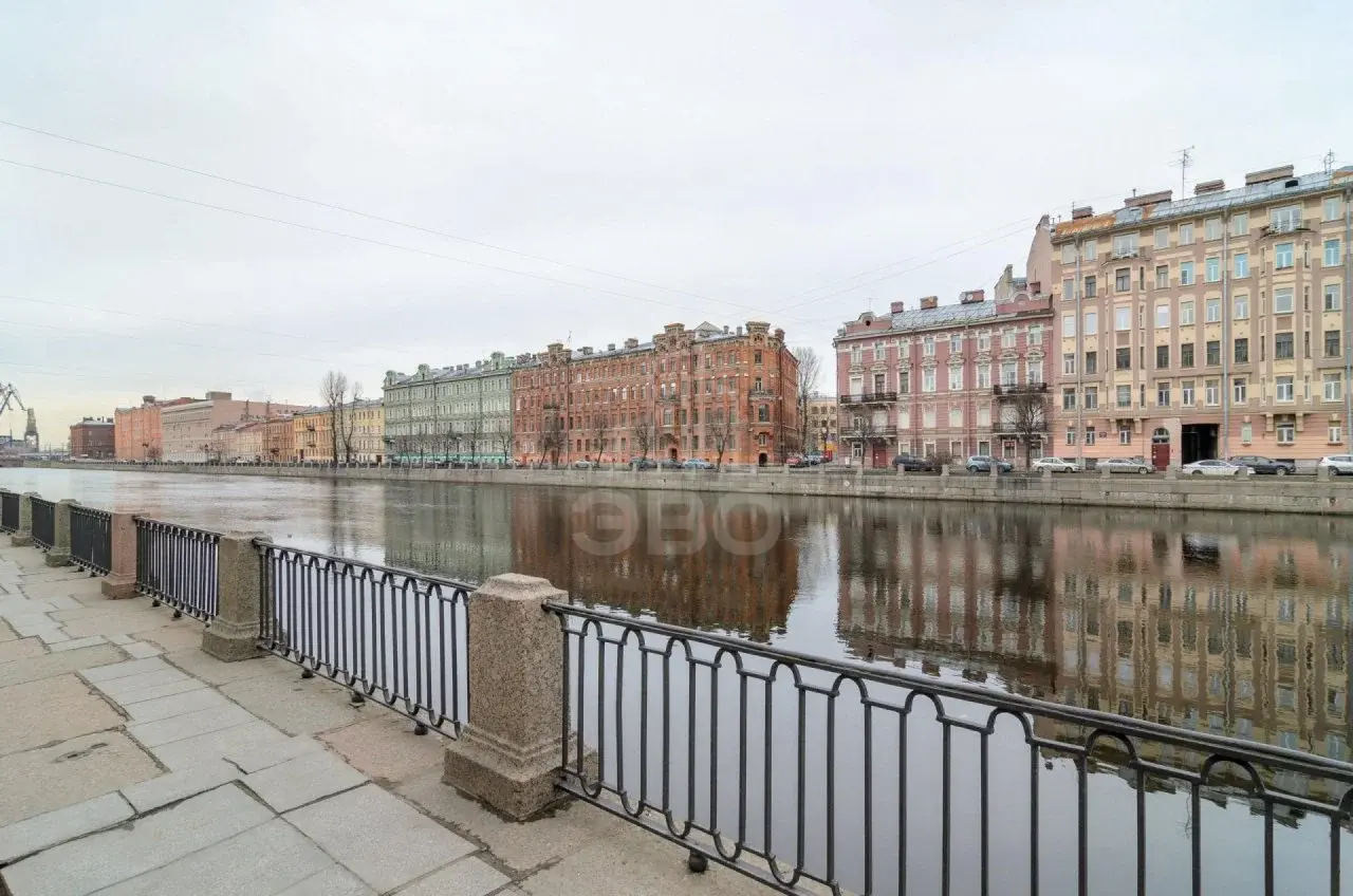 трехкомнатная квартира в Санкт-Петербурге по адресу: Реки Фонтанки наб., 183