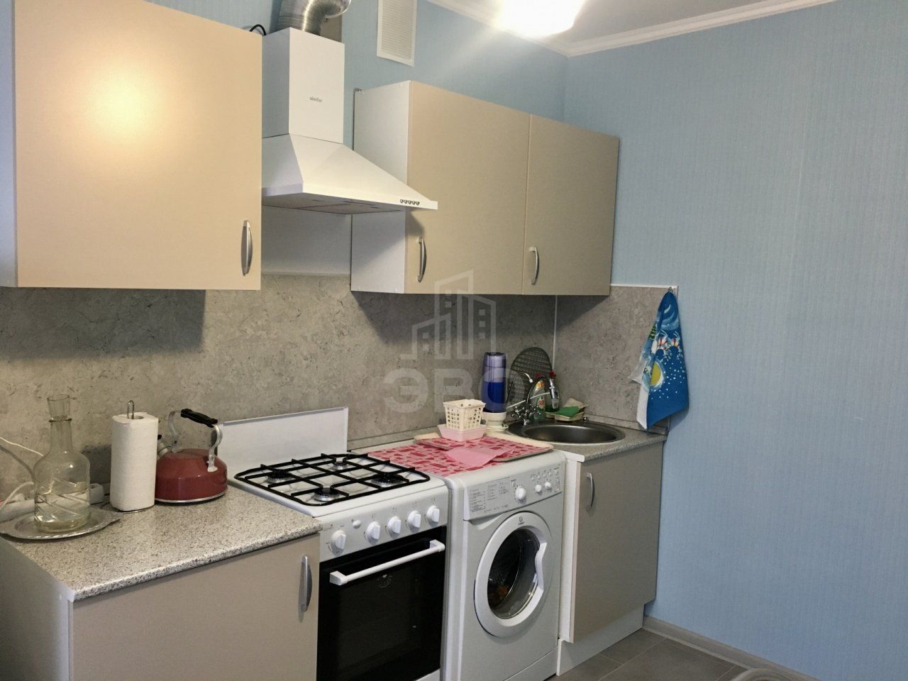 двухкомнатная квартира в Санкт-Петербурге по адресу: Генерала Симоняка ул., 17