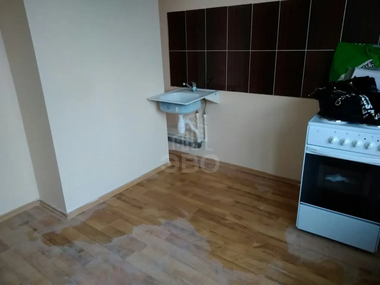 трехкомнатная квартира в Санкт-Петербурге по адресу: Петергофское ш., 84, к 6, литера А