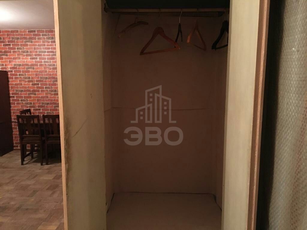 трехкомнатная квартира в Санкт-Петербурге по адресу: Новаторов б-р., 26