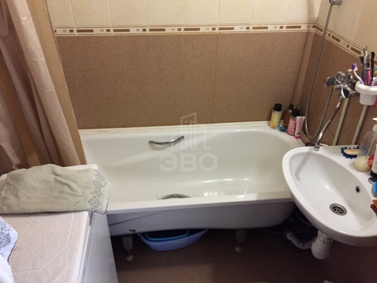 однокомнатная квартира в Санкт-Петербурге по адресу: Вавиловых ул., 7, к 4