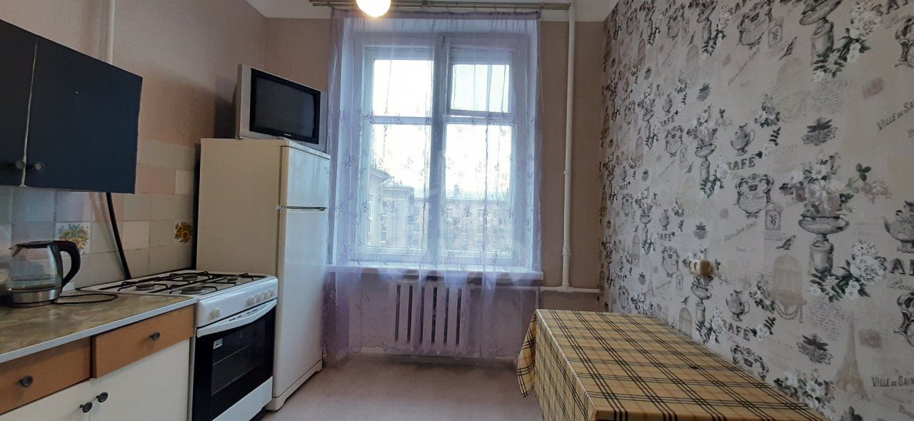 двухкомнатная квартира в Санкт-Петербурге по адресу: Черной речки наб., 8, литера А